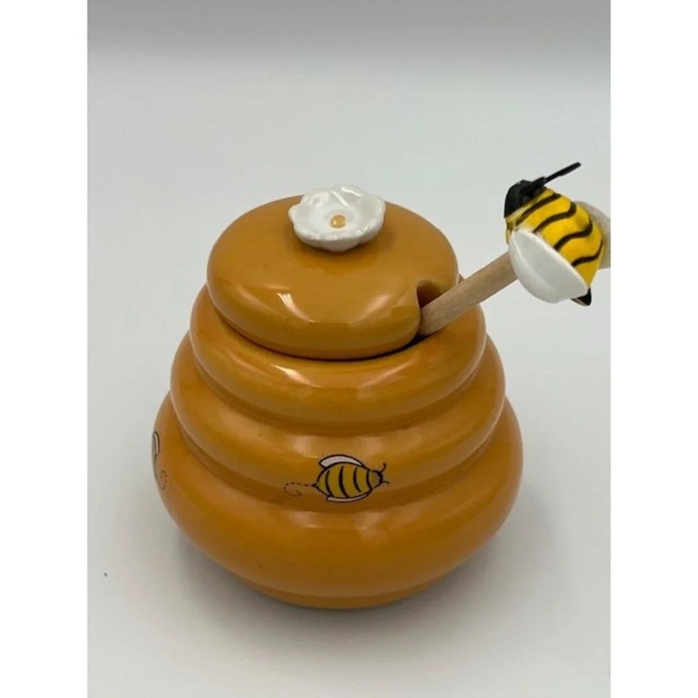 Honey Miel Ceramic Beehive Jar with Lid & Wooden Bumble Bee Dipper